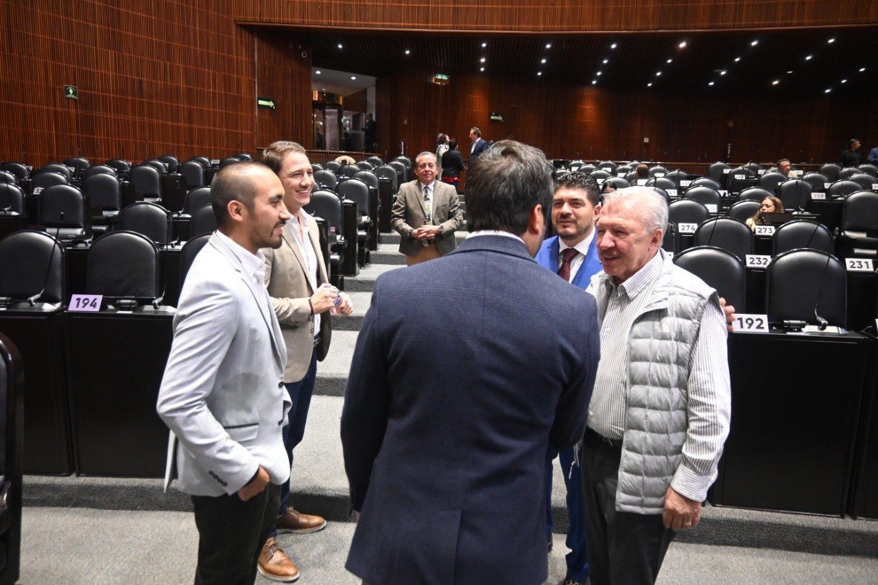 Zenyazen Escobar recibe a jóvenes empresarios cordobeses para impulsar el desarrollo económico de la región